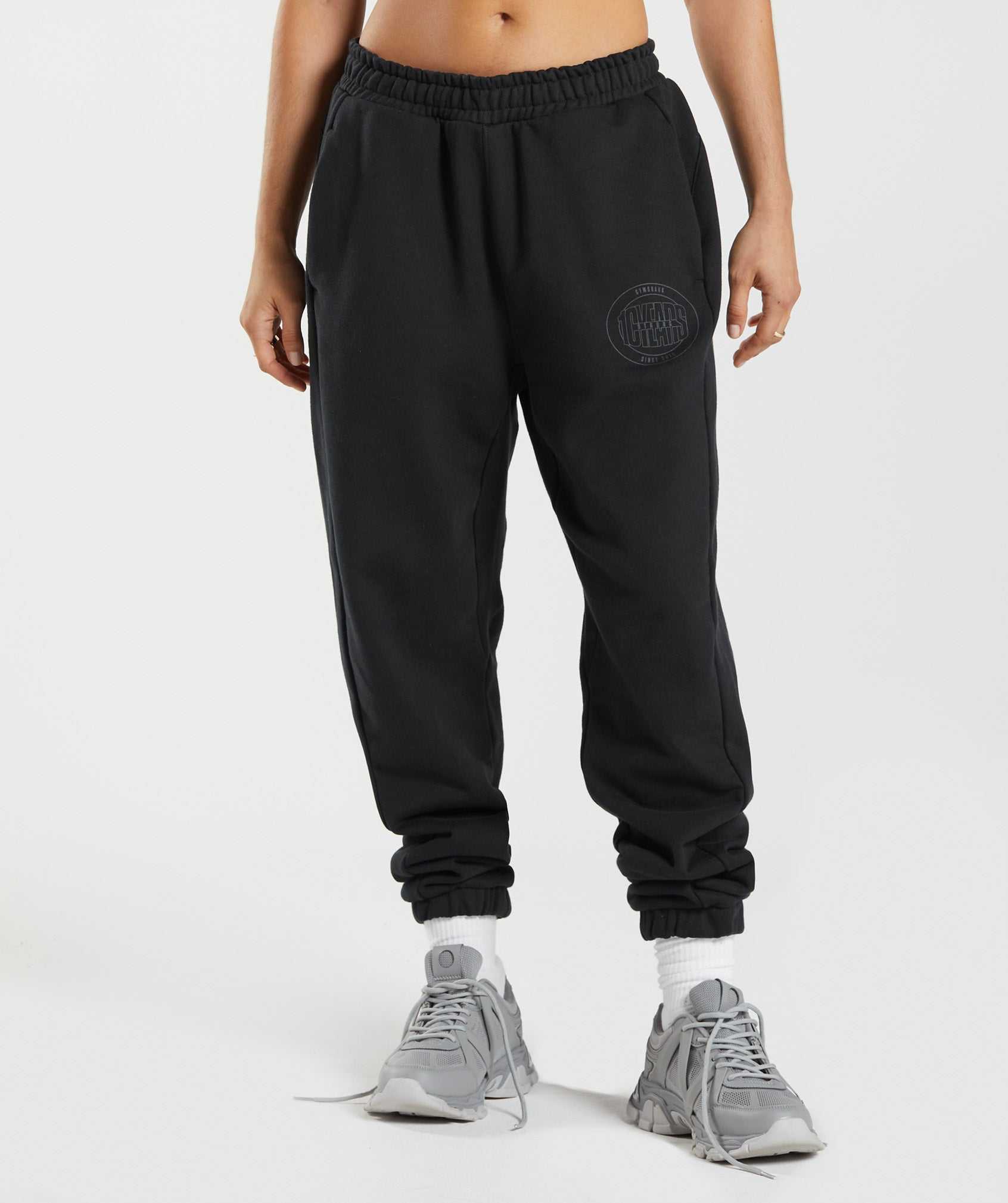 Gymshark GS10 Year Joggingbroeken Zwart | QSZR47632