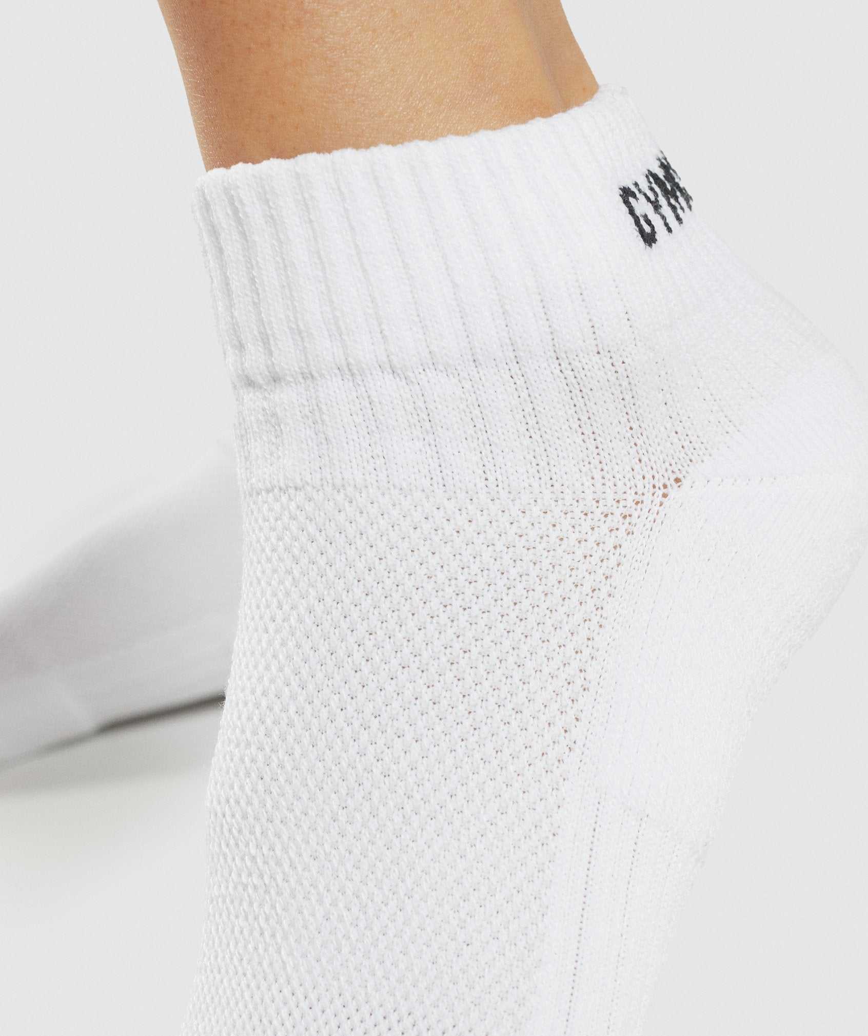 Gymshark Jacquard Quarter Socks 3pk Accessoires Wit | AIOZ98630